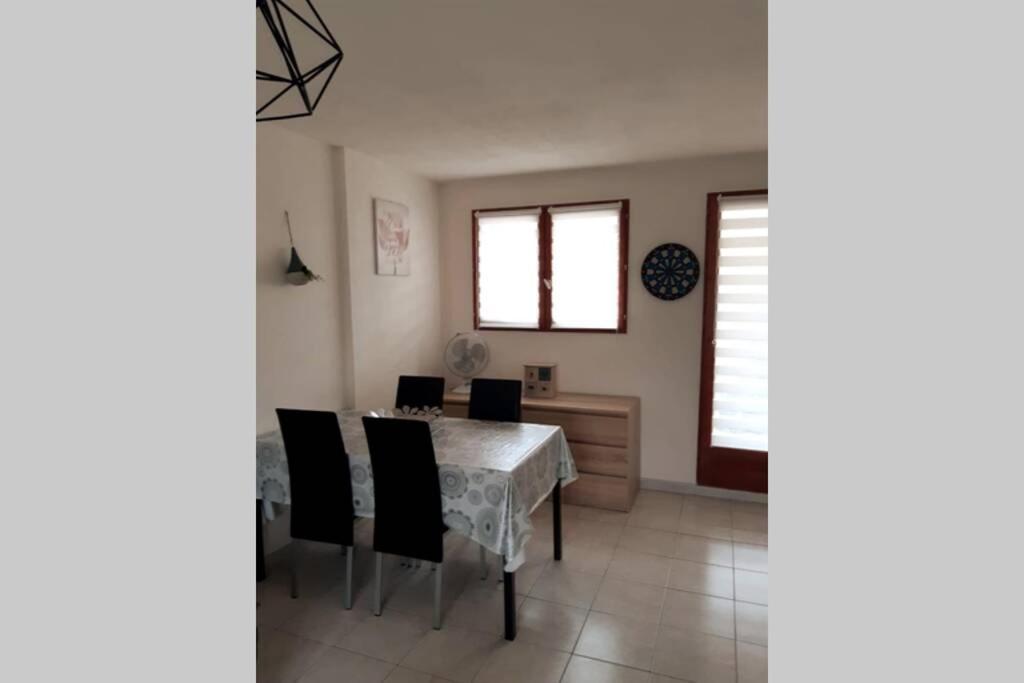 Appartement Calme Entre Terre Et Mer Proche Plage เฟลอรี ภายนอก รูปภาพ